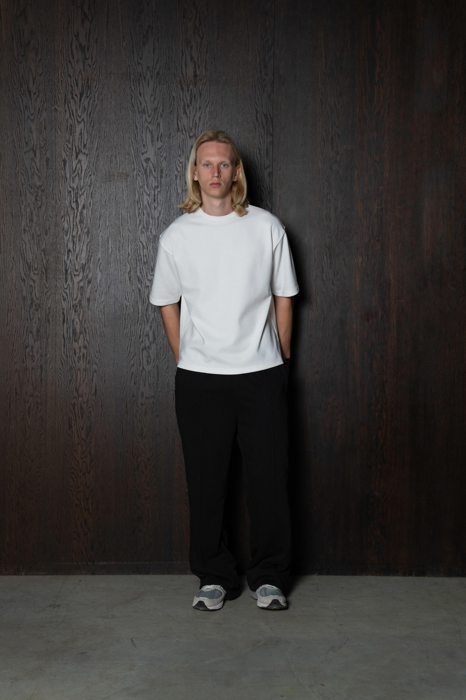 Cropped Fit Interlock T-shirt Ekru