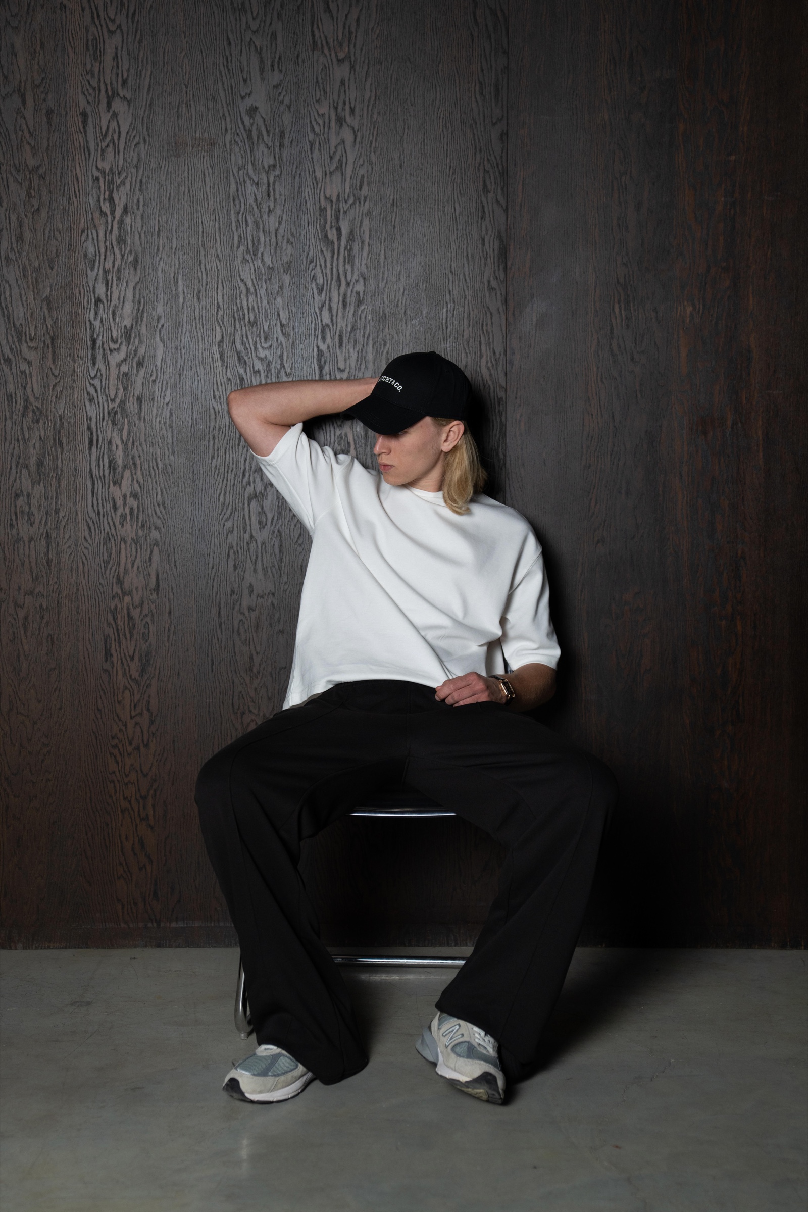 Cropped Fit Interlock T-shirt Ekru